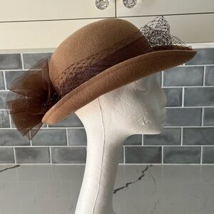 Deborah New York Vintage Wool Bowler Hat Pull  Lace Tulle